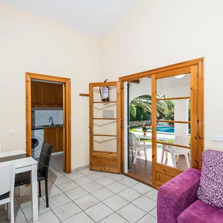 Noixa קאלאן בוש